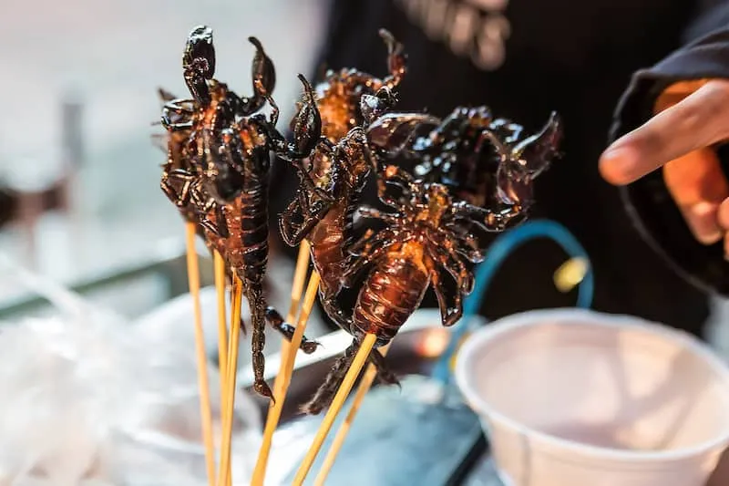 19631 thai street food market